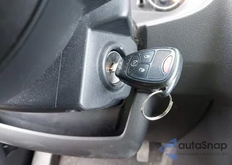 2014 Jeep Compass Latitude из США, поврежденный, VIN 1C4NJDEB6ED891657